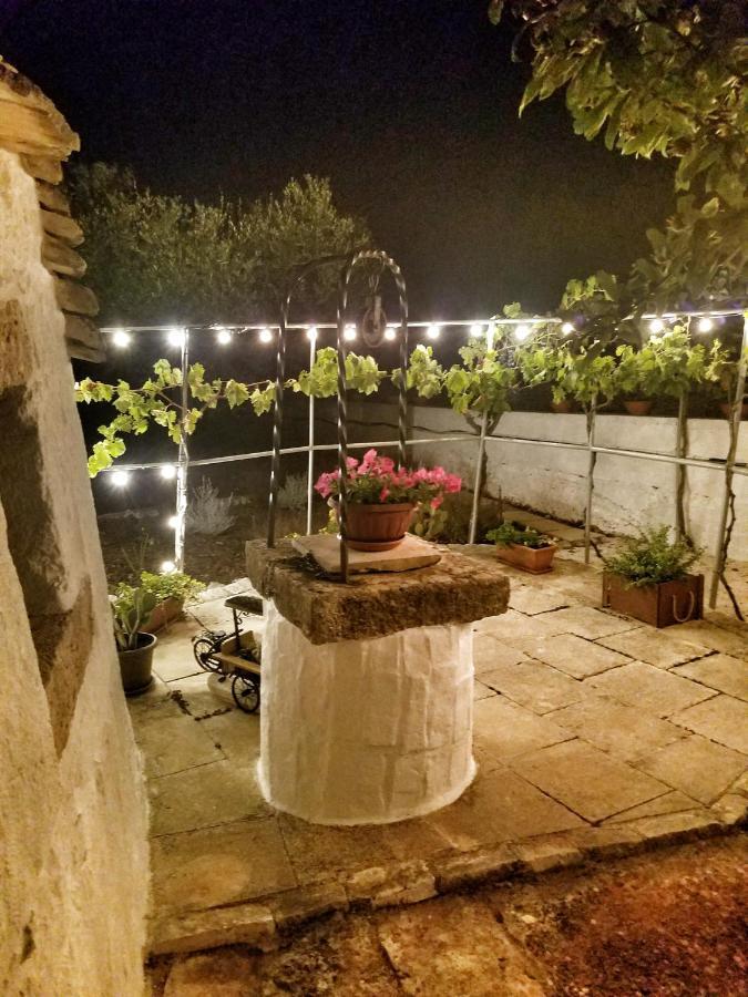 Antico Trullo Immerso Nella Campagna อัลเบโรเบลโล ภายนอก รูปภาพ