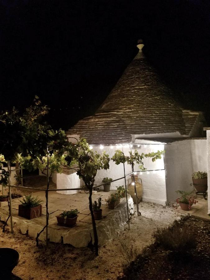 Antico Trullo Immerso Nella Campagna อัลเบโรเบลโล ภายนอก รูปภาพ